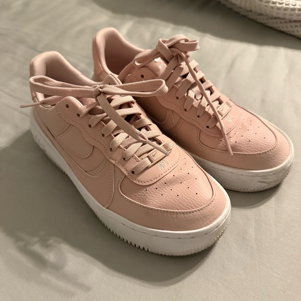 Nike Women's Air Force 1 PLTAFORM Shoes- Pink- 7.5